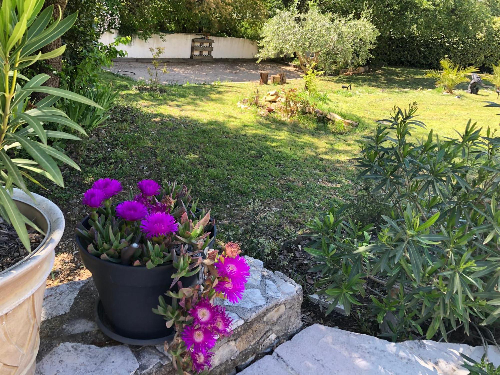 Villa Quinissole Sainte-Anastasie-sur-Issole Dış mekan fotoğraf