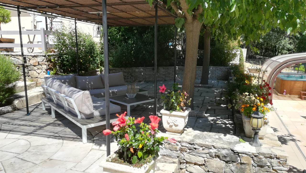 Villa Quinissole Sainte-Anastasie-sur-Issole Dış mekan fotoğraf